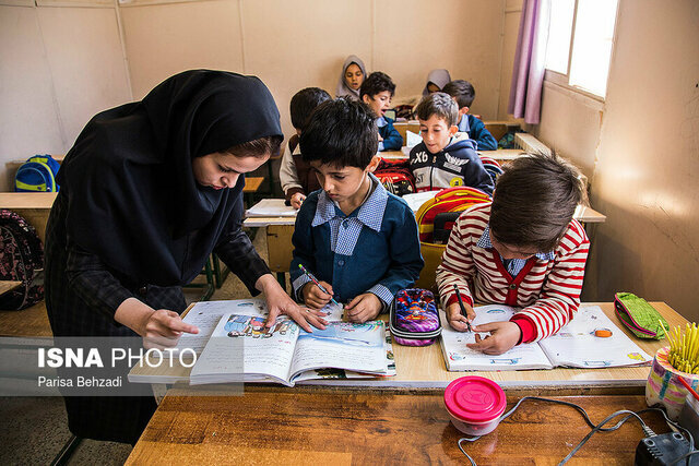 توانمندسازی ۱۲ هزار معلم ‌ ابتدایی‌ خوزستان در طرح ‌«همت‌»